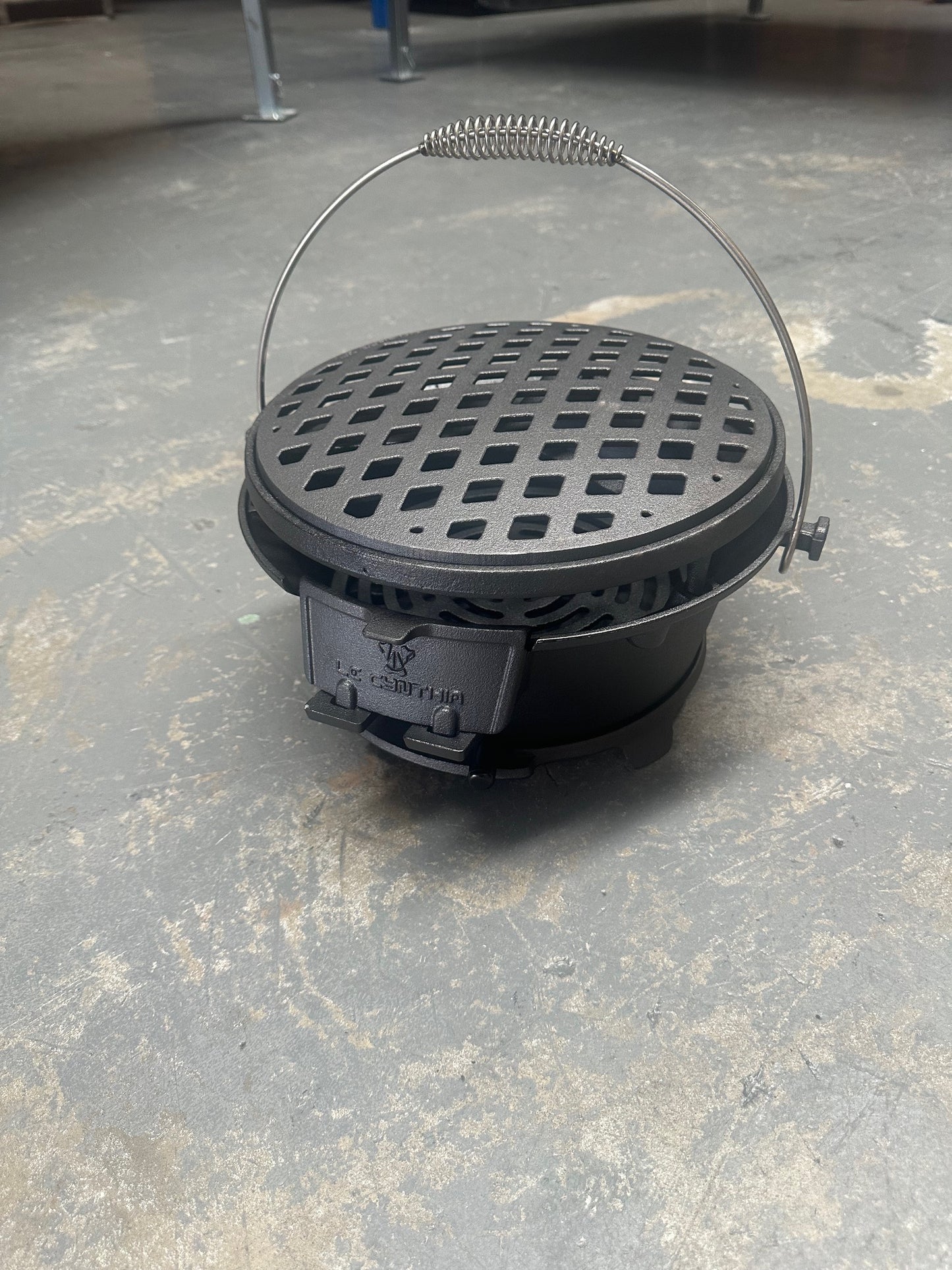 Full Cast Iron BBQ Stove - Outdoor Charcoal BBQ/Grill Stove with Handle